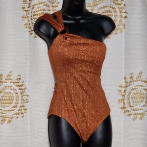 NWOT Time & Tru One shoulder Copper & Gold shimmery bathing suit sz M